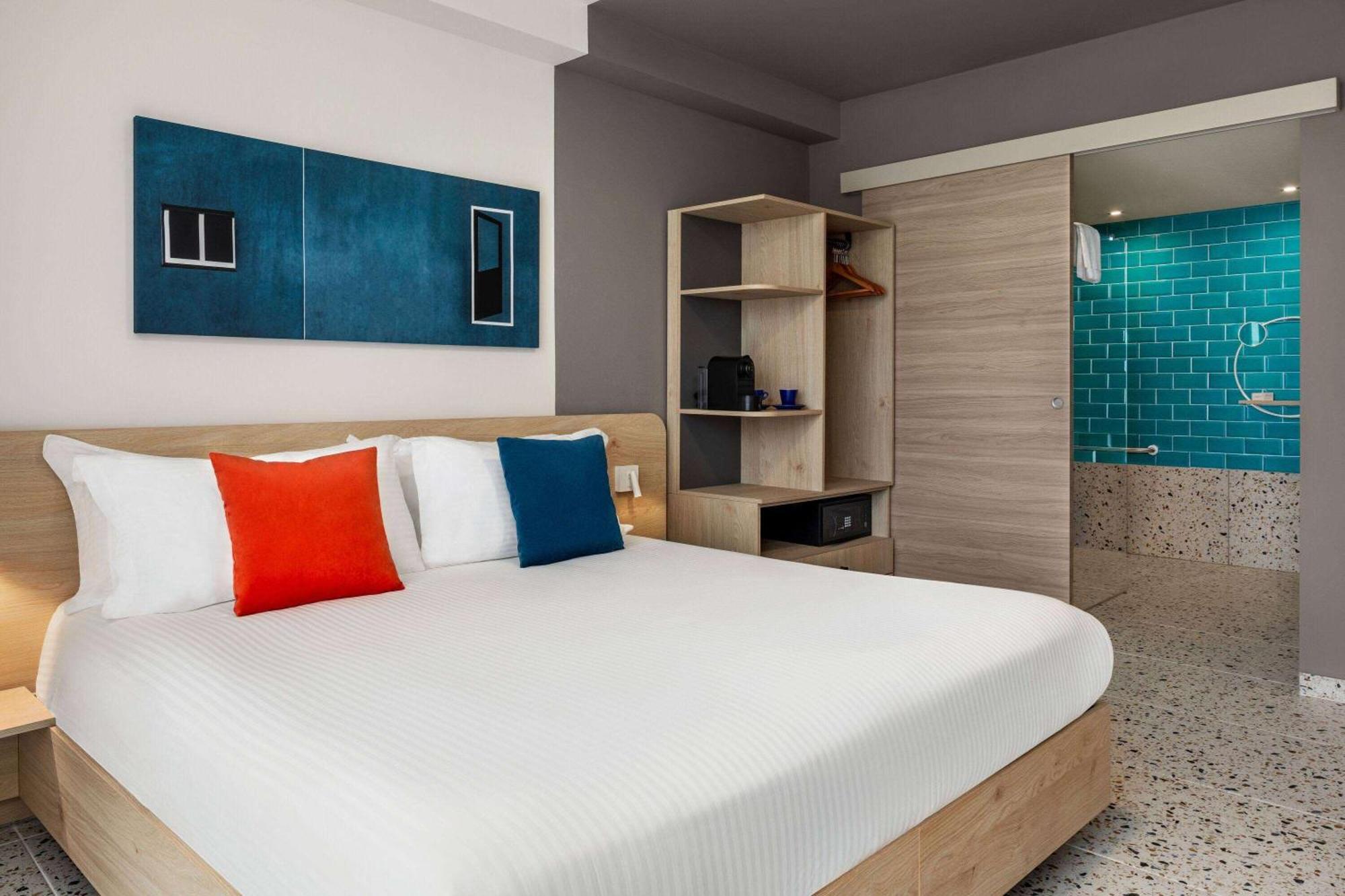 Quadro Hotel, Trademark Collection By Wyndham Сент Джулианс Экстерьер фото