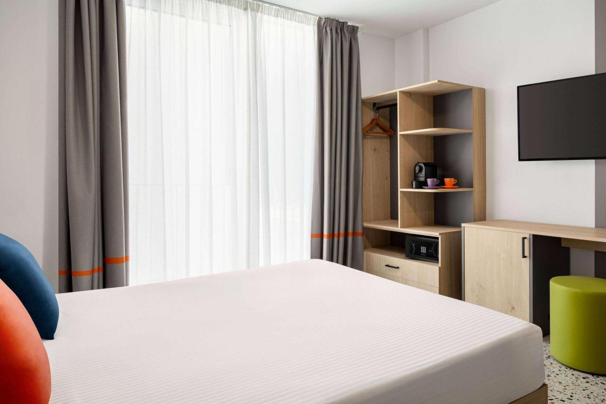 Quadro Hotel, Trademark Collection By Wyndham Сент Джулианс Экстерьер фото