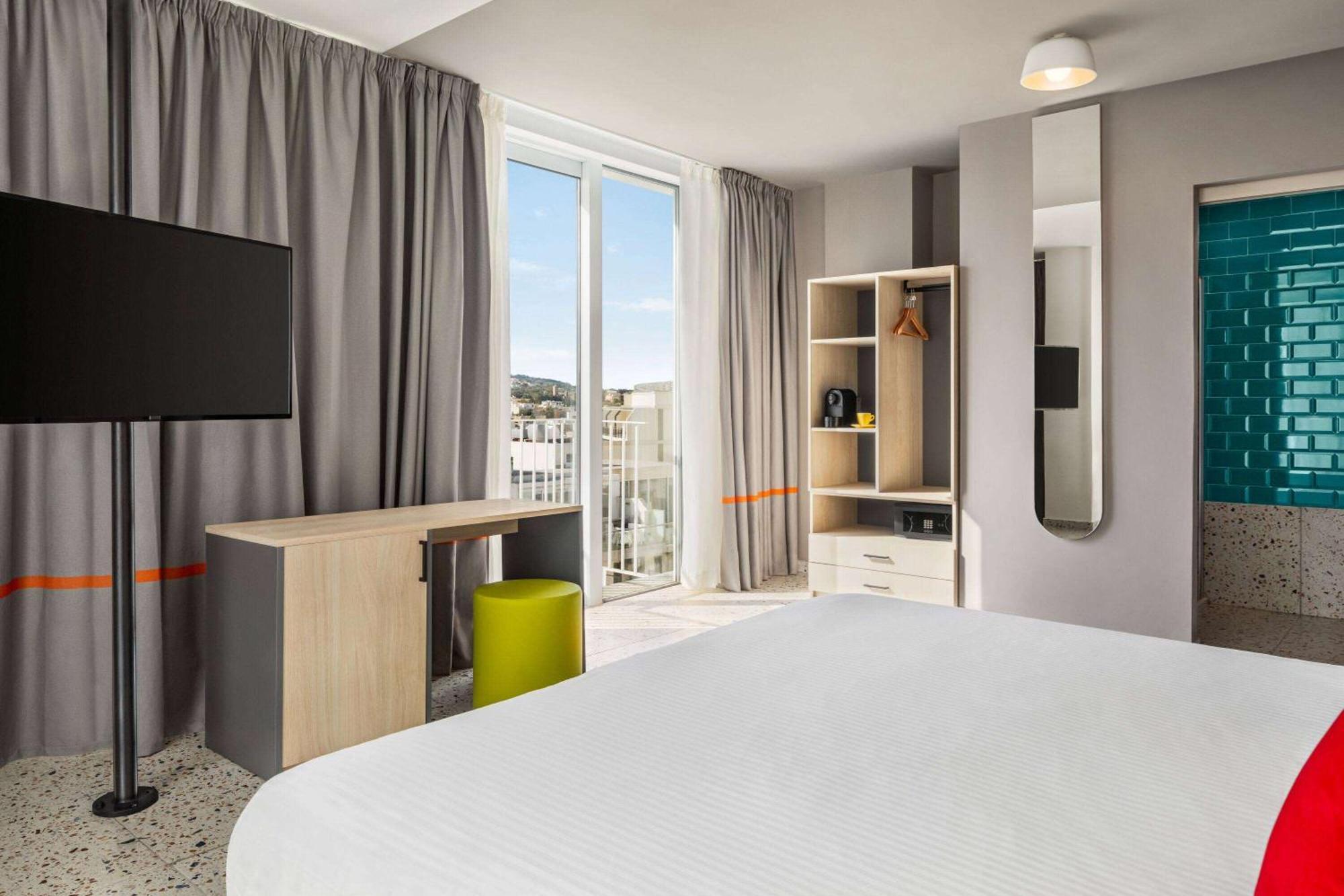 Quadro Hotel, Trademark Collection By Wyndham Сент Джулианс Экстерьер фото